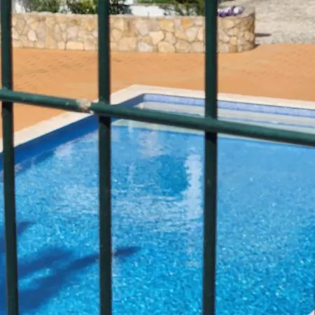 Albufeira Vakantiehuis Paderne (Faro)